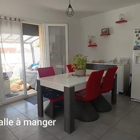Des Amoureux Βίλα Saint-Genies-de-Malgoires